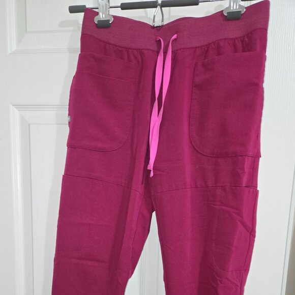 Figs Scrub Dark Magenta Nepal xs R Bottom/S Salta Seemless Top - Picture 2 of 8